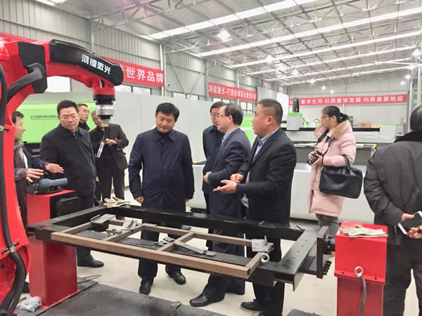 武漢市委常委、市紀(jì)委書記張曙